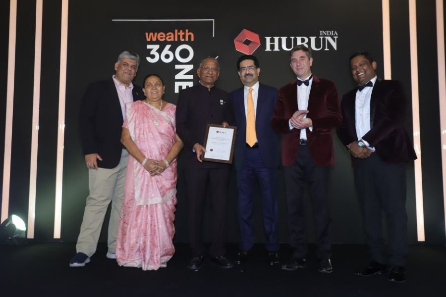 ‘My Company is My Family; My Family is not My Company’, proponent Govindkaka of Shree Ramkrishna Exports Pvt. Ltd honoured with 2022 Hurun Most Respected Family Business of the Year Award
